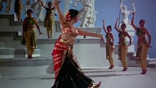 Waheeda Rehman Dance from Guide Part 1 [upl. by Ailekahs449]