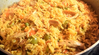 The Best Arroz Con Pollo One Pot Chicken and Rice Panamanian Style [upl. by Mcbride]