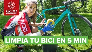 Cómo limpiar la bicicleta en 5 min [upl. by Imotas]